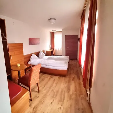 Schillerhof Garni 2*