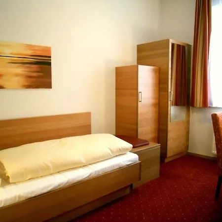 Ξενοδοχείο Schillerhof Garni 2*