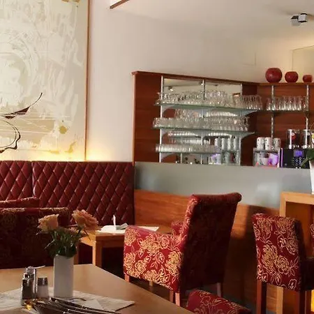 Ξενοδοχείο Schillerhof Garni 2*