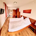 Schillerhof Garni Ξενοδοχείο Vöcklabruck