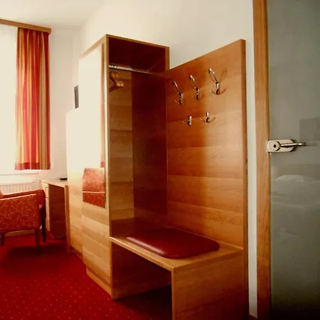 Schillerhof Garni Hotel