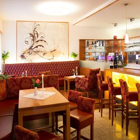 Schillerhof Garni 酒店 Vöcklabruck