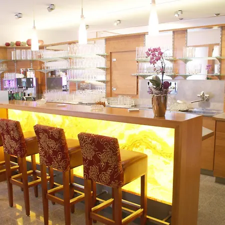 Schillerhof Garni Hotel 2*