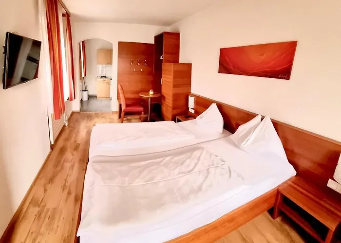 Schillerhof Garni 酒店 Vöcklabruck