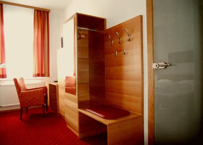 Schillerhof Garni 酒店