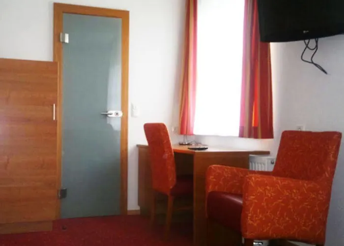 酒店 Schillerhof Garni 2*